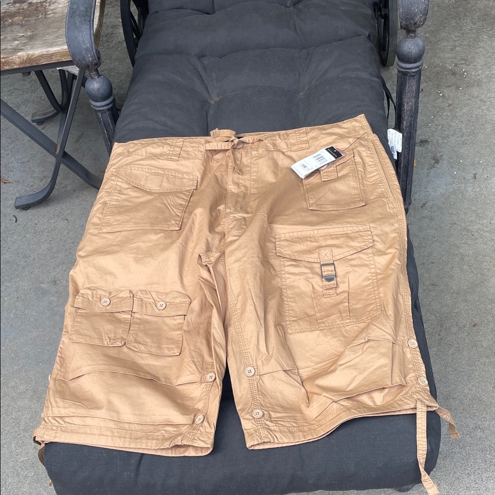 NWT Gorgeous Mens Cargo Shorts by SEAN JOHN